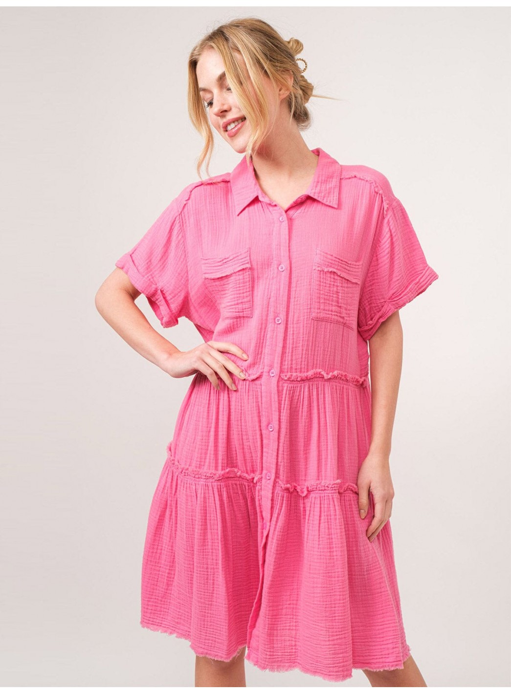 WOMEN'S SHORT SLEEVE BUTTON CLOSURE TIERED TUNIC MINI DRESS