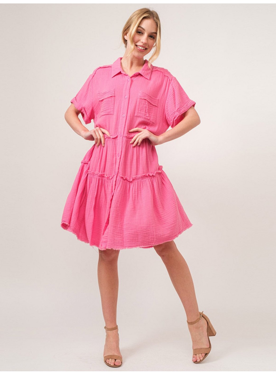 WOMEN'S SHORT SLEEVE BUTTON CLOSURE TIERED TUNIC MINI DRESS