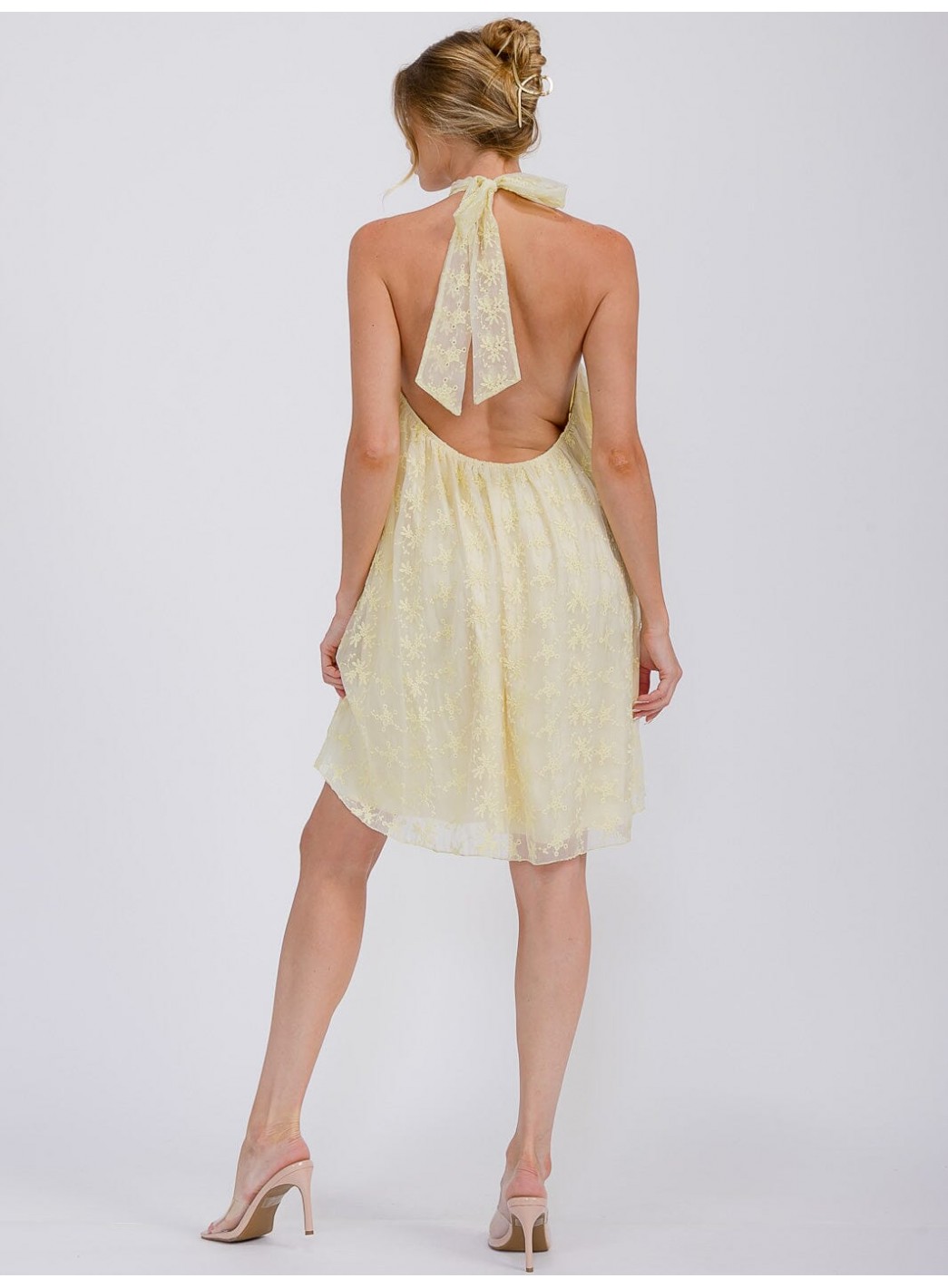 WOMEN'S SLEEVELESS HALTER NECK CROCHET FLORAL MINI DRESS