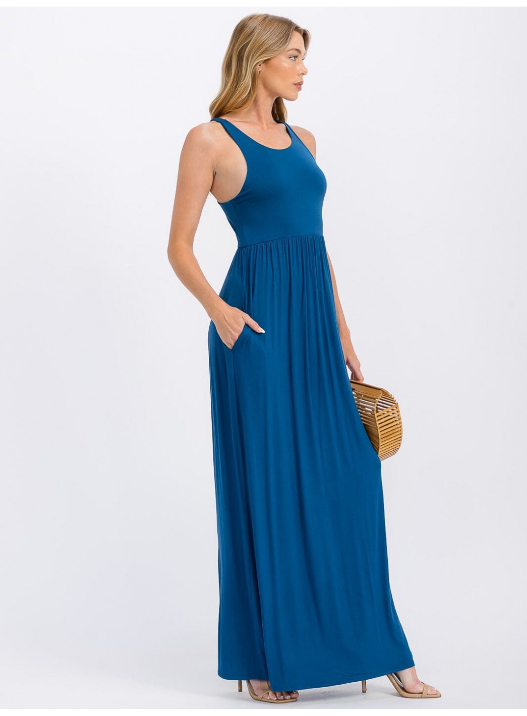 WOMEN'S SLEEVELESS ELASTIC WAIST FRONT POCKETS MAXI DRESS