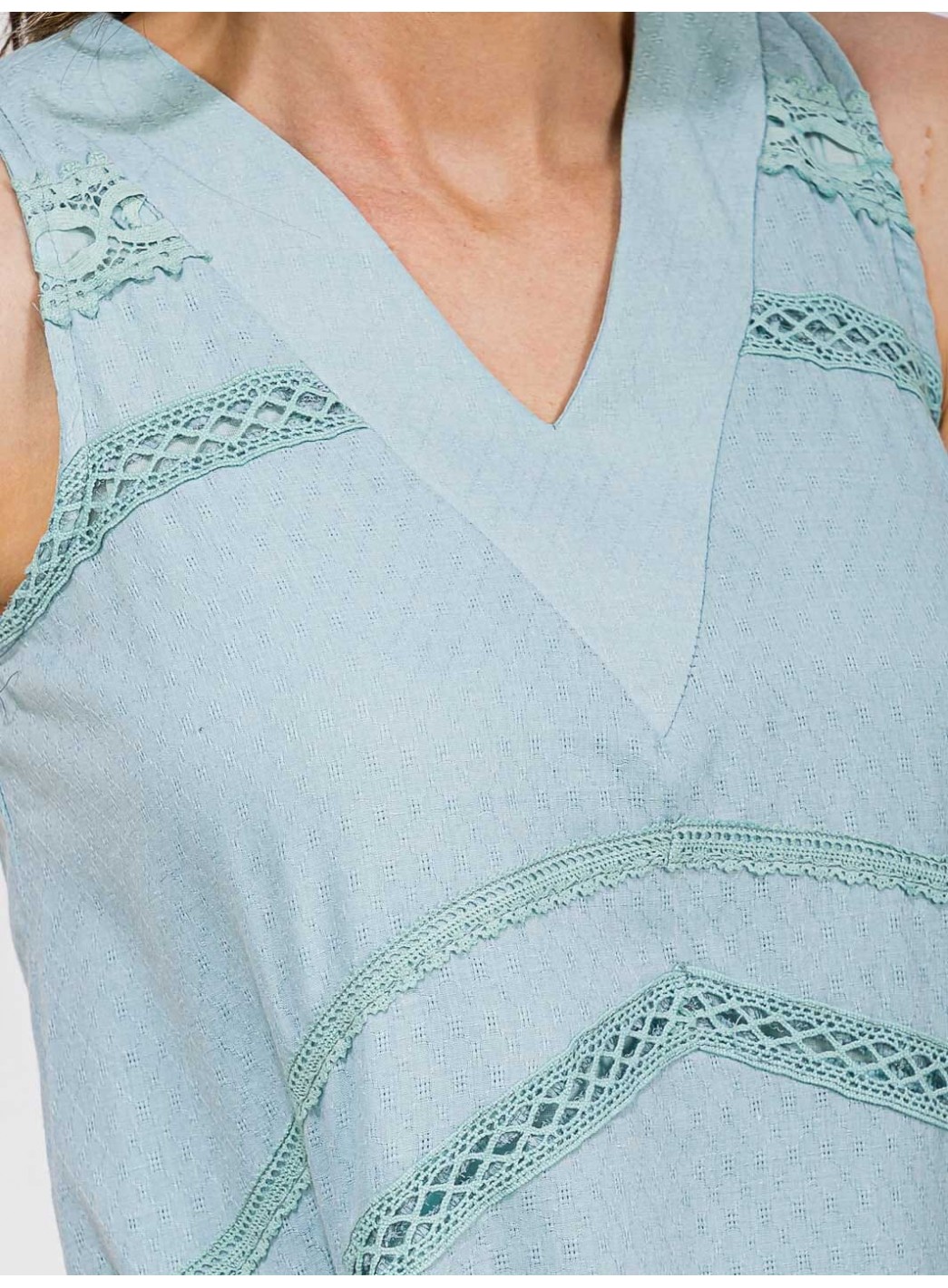 WOMEN'S SLEEVELESS V-NECK HIGH-LOW MIDI DRESS