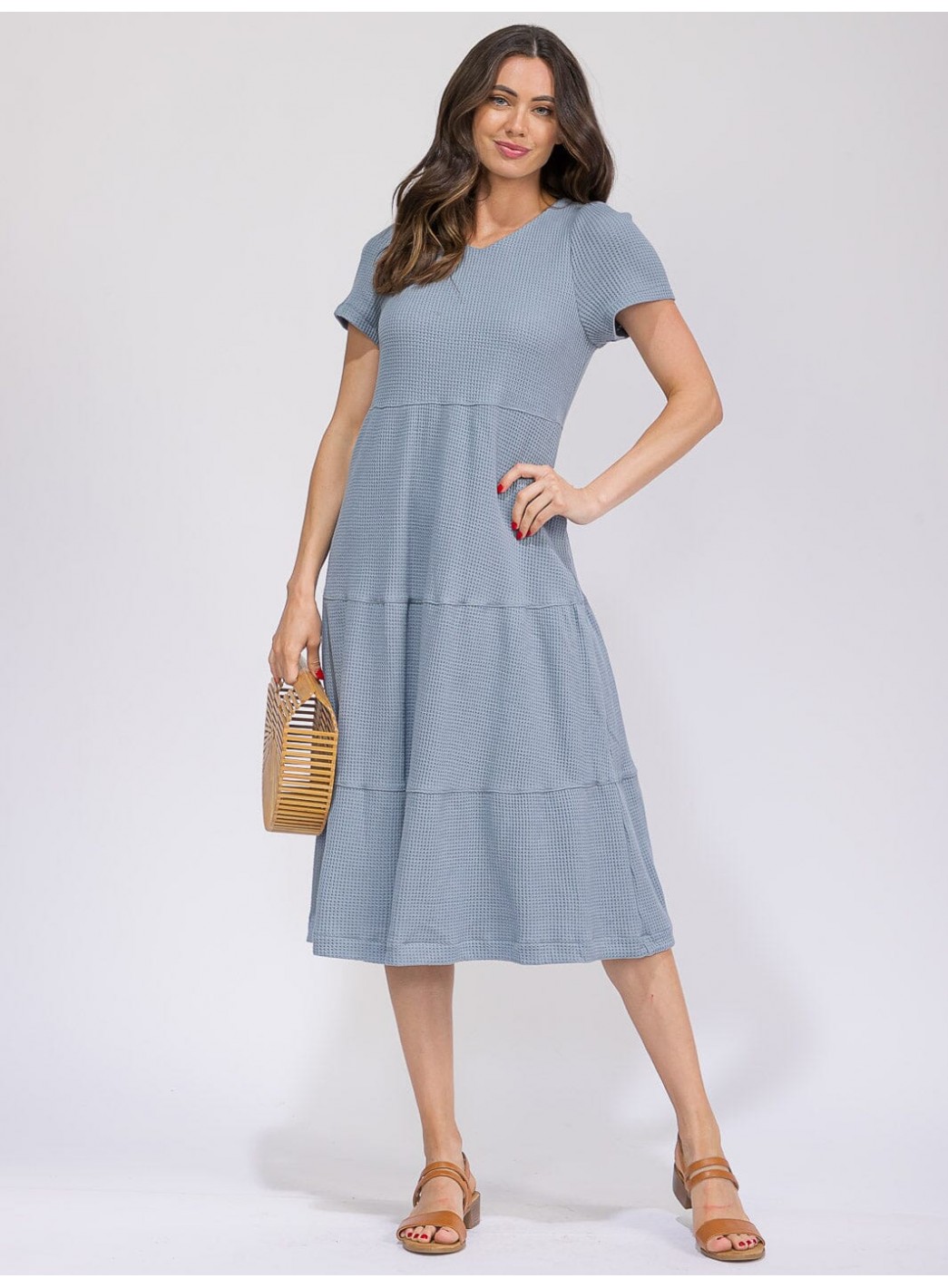 WOMEN'S SHORT SLEEVE FRONT POCKETS TIERED WAFFLE MIDI DRESS