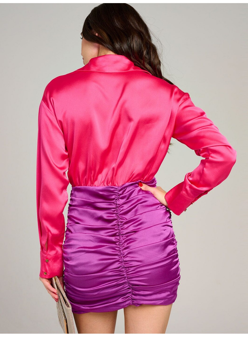 WOMEN'S LONG SLEEVE V-NECK RUCHED COLORBLOCK BODYCON MINI DRESS