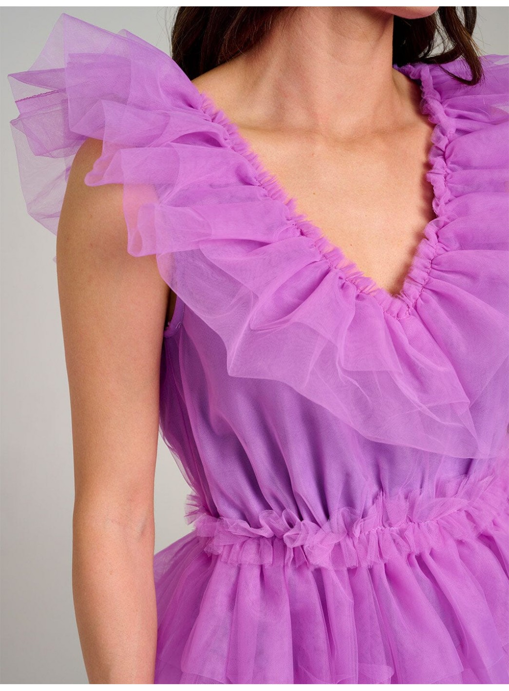 WOMEN'S SLEEVELESS V-NECK ORGANZA TIERED RUFFLE MINI DRESS