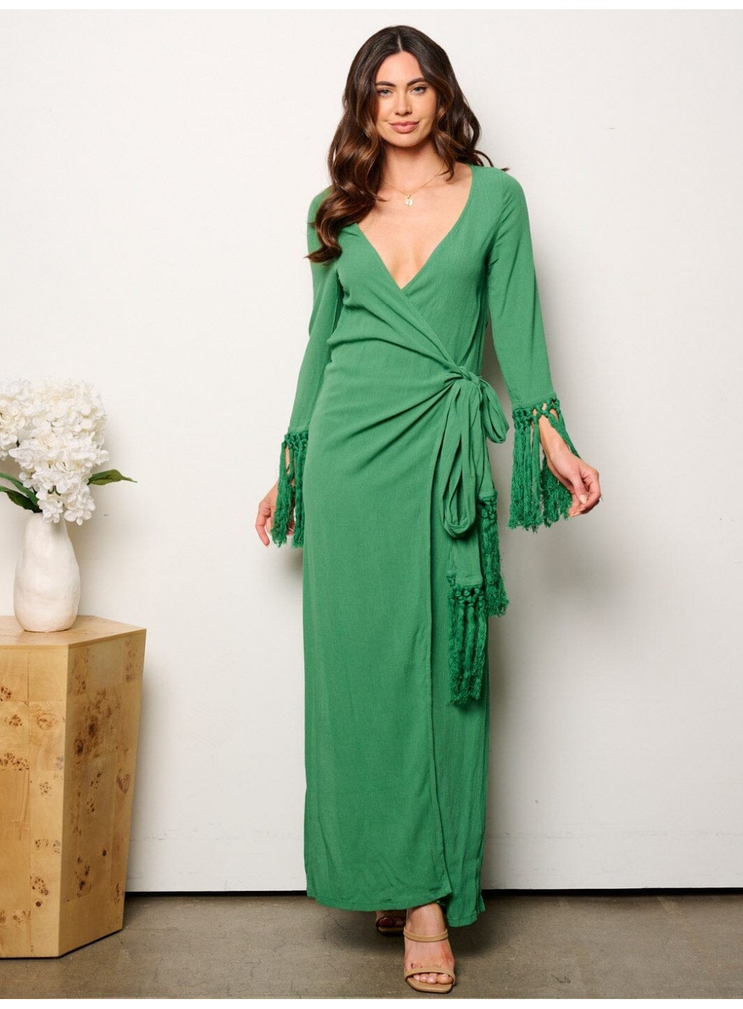 WOMEN'S LONG TASSEL SLEEVE V-NECK WRAP MAXI DRESS