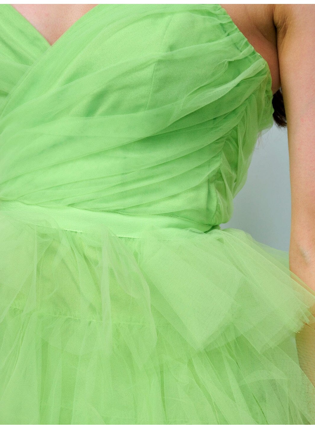 WOMEN'S SLEEVELESS SURPLICE TIERED RUFFLE HIGH-LOW MINI DRESS